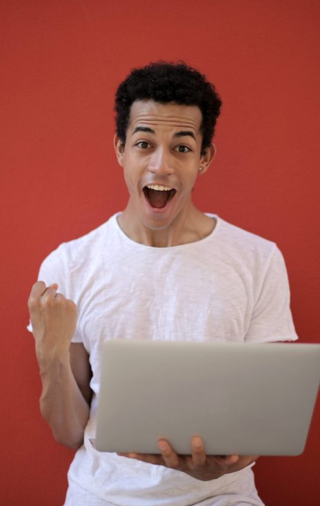 pexels-andrea-piacquadio-3799837